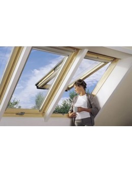 FINESTRA IN LEGNO NATURALE TRIPLA PROTEZIONE - GPL - VELUX